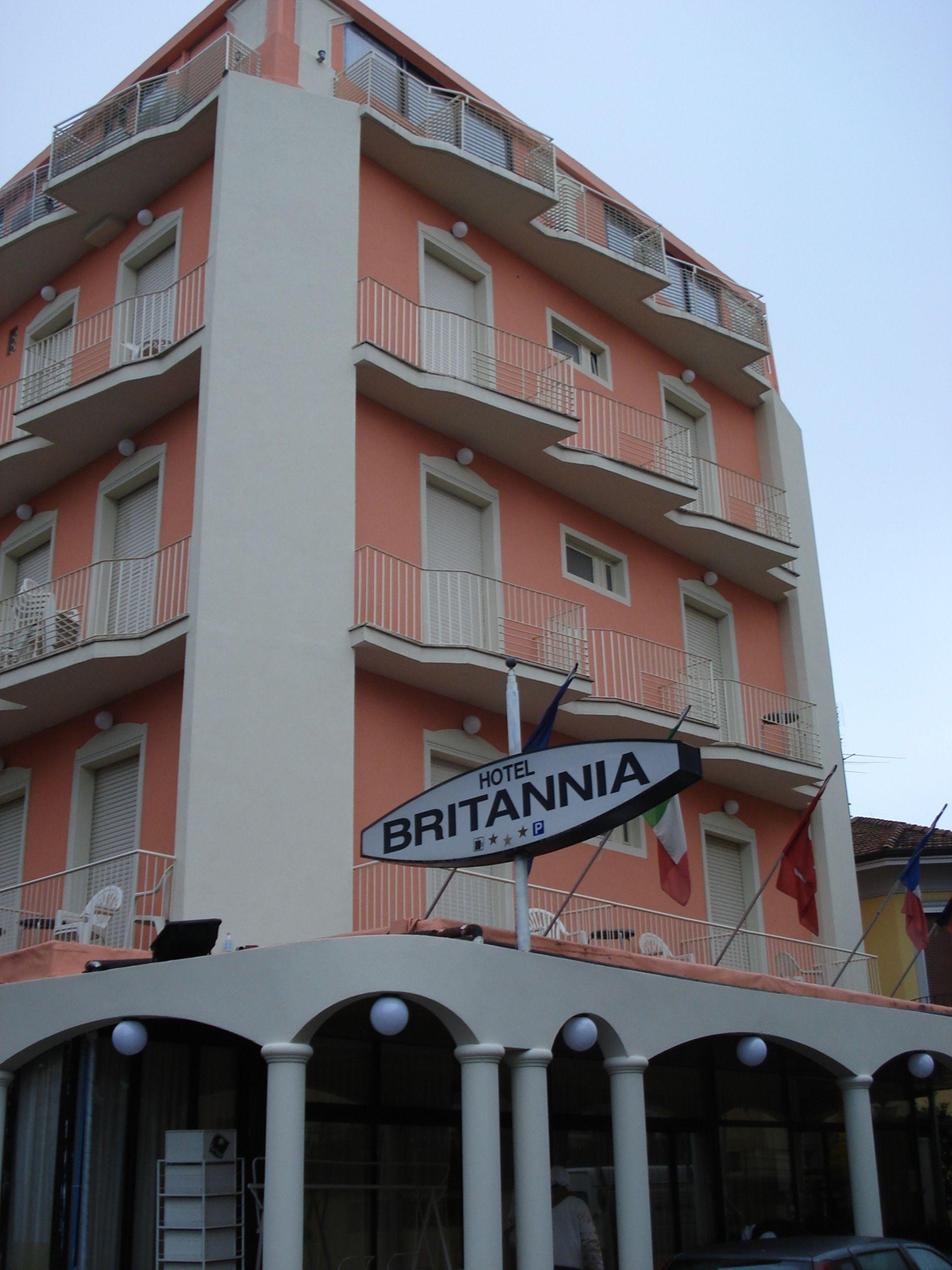 Hotel Britannia Rimini Marina Centro Bagian luar foto