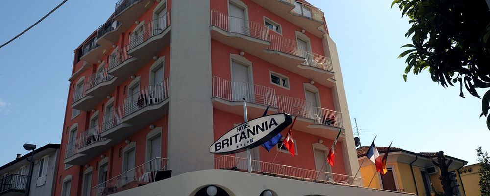 Hotel Britannia Rimini Marina Centro Bagian luar foto