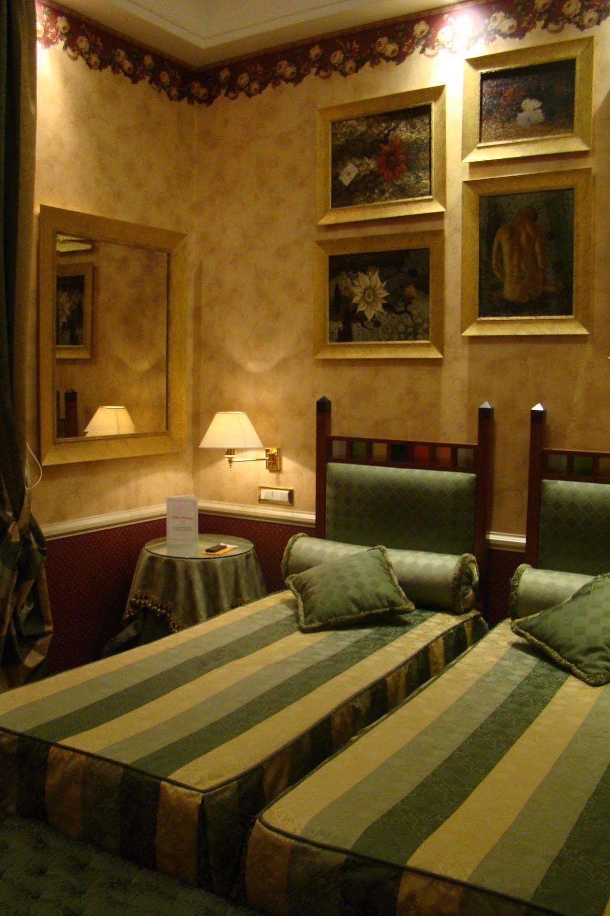 Hotel Britannia Rimini Marina Centro Bagian luar foto