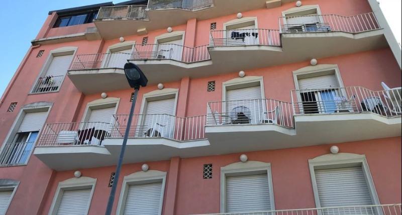 Hotel Britannia Rimini Marina Centro Bagian luar foto