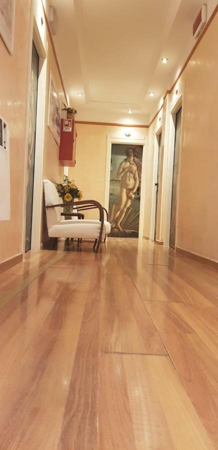 Hotel Britannia Rimini Marina Centro Bagian luar foto